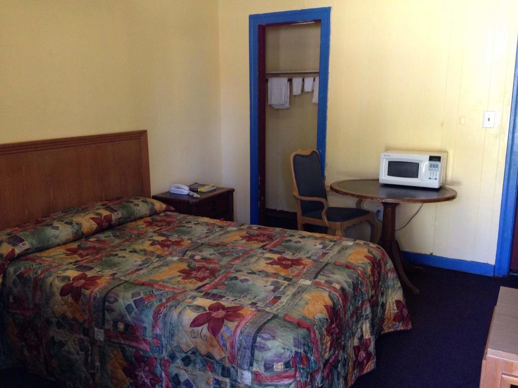 Florida Motel 게인즈빌 객실 사진
